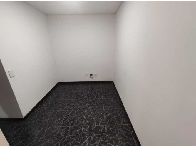 Casa de 5 alcobas en venta en Centro, La Estrella, 169 m² · foto 8 de 17