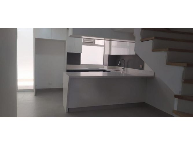 Apartamento de 3 alcobas en venta en Rodeo Alto, Bello, 107 m² · foto 11 de 20