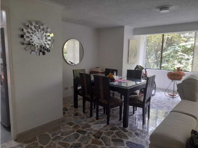 Apartamento de 4 alcobas en arriendo en La Florida, Medellín, 156 m² · foto 2 de 8