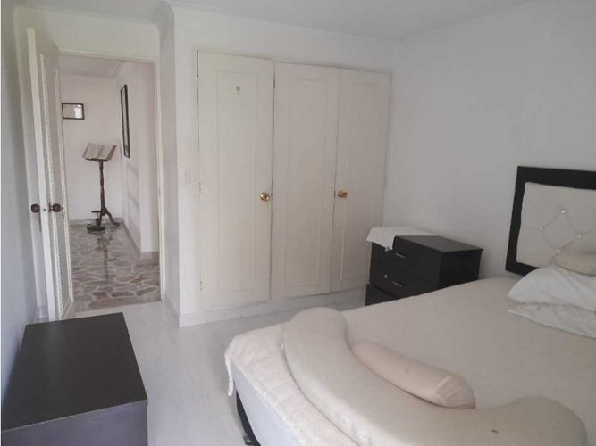 Apartamento de 4 alcobas en arriendo en La Florida, Medellín, 156 m² · foto 3 de 8