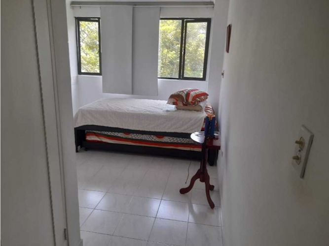 Apartamento de 4 alcobas en arriendo en La Florida, Medellín, 156 m² · foto 4 de 8