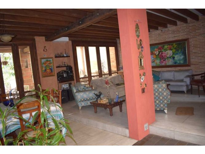 Casa de 4 alcobas en venta en La Aldea, La Estrella, 380 m² · foto 3 de 12