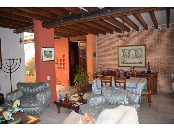 Casa de 4 alcobas en venta en La Aldea, La Estrella, 380 m² · foto 4 de 12
