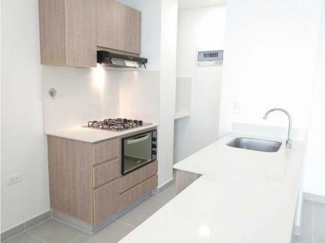 Apartamento de 3 alcobas en venta en La Ospina, La Estrella, 72 m² · foto 3 de 10