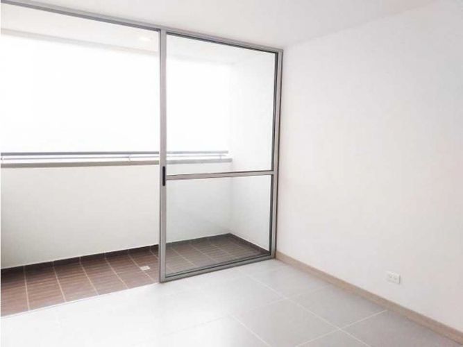 Apartamento de 3 alcobas en venta en La Ospina, La Estrella, 72 m² · foto 4 de 10