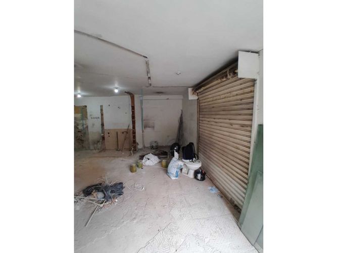 Local en arriendo en Santa Lucia, Medellín, 55 m² · foto 2 de 6