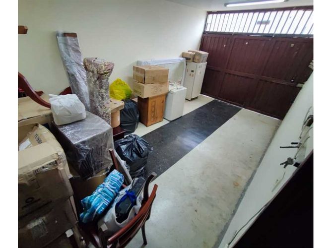 Casa de 5 alcobas en venta en Santa Teresita, Medellín, 223 m² · foto 4 de 24