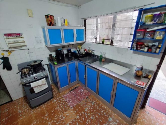 Casa de 5 alcobas en venta en Santa Teresita, Medellín, 223 m² · foto 6 de 24