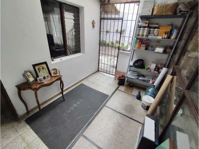 Casa de 5 alcobas en venta en Santa Teresita, Medellín, 223 m² · foto 11 de 24