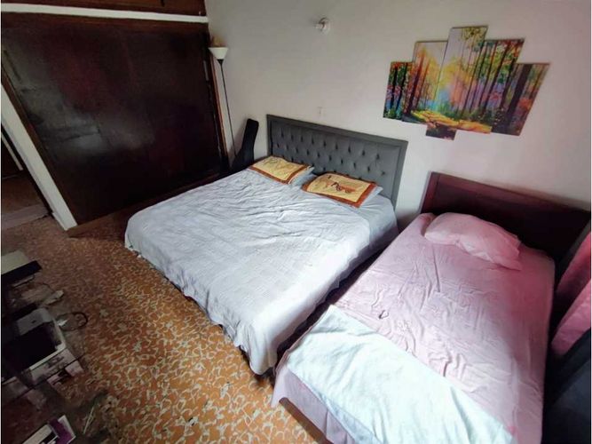 Casa de 5 alcobas en venta en Santa Teresita, Medellín, 223 m² · foto 22 de 24