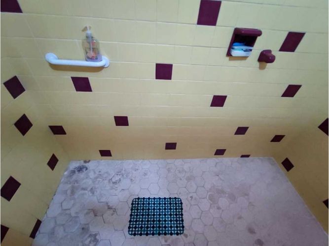 Casa de 5 alcobas en venta en Santa Teresita, Medellín, 223 m² · foto 24 de 24