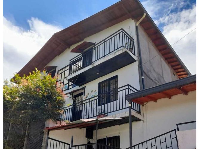Casa de 6 alcobas en venta en El Convento, Marinilla, 320 m² · foto 2 de 15