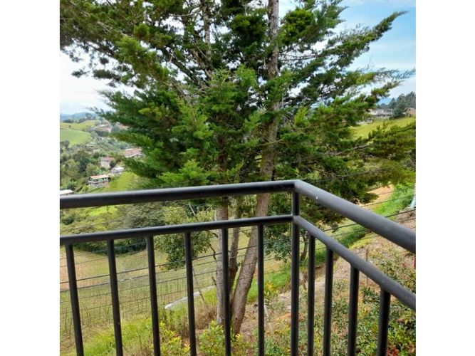 Casa de 6 alcobas en venta en El Convento, Marinilla, 320 m² · foto 15 de 15