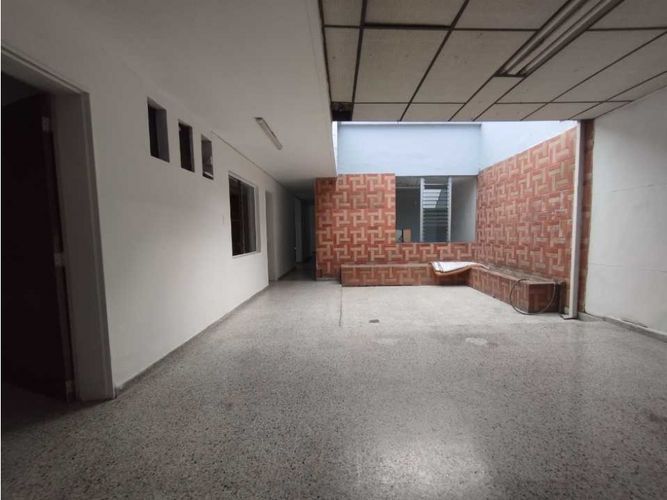 Casa de 6 alcobas en venta en Lorena, Medellín, 300 m² · foto 6 de 19