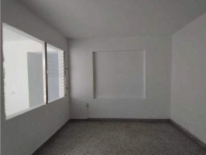 Casa de 6 alcobas en venta en Lorena, Medellín, 300 m² · foto 8 de 19