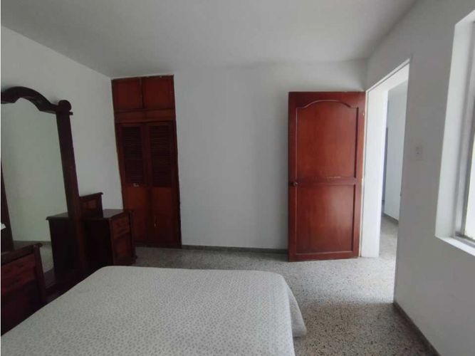 Casa de 6 alcobas en venta en Lorena, Medellín, 300 m² · foto 10 de 19