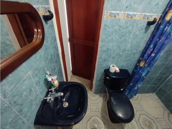Casa de 6 alcobas en venta en Lorena, Medellín, 300 m² · foto 11 de 19