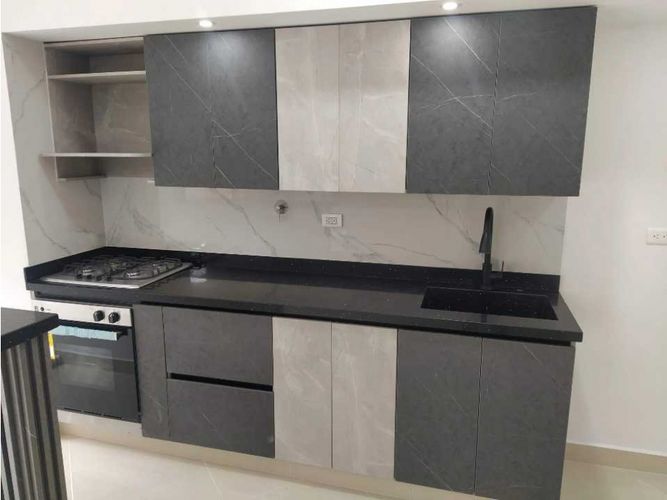 Apartamento de 3 alcobas en venta en Potrerito, Bello, 76 m² · foto 2 de 12