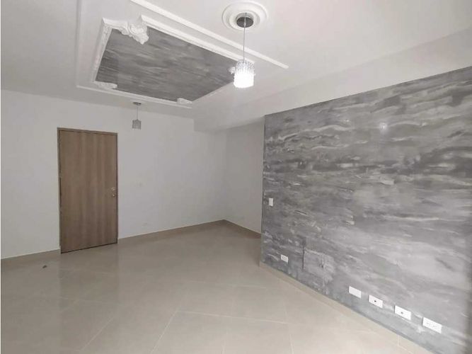 Apartamento de 3 alcobas en venta en Potrerito, Bello, 76 m² · foto 4 de 12