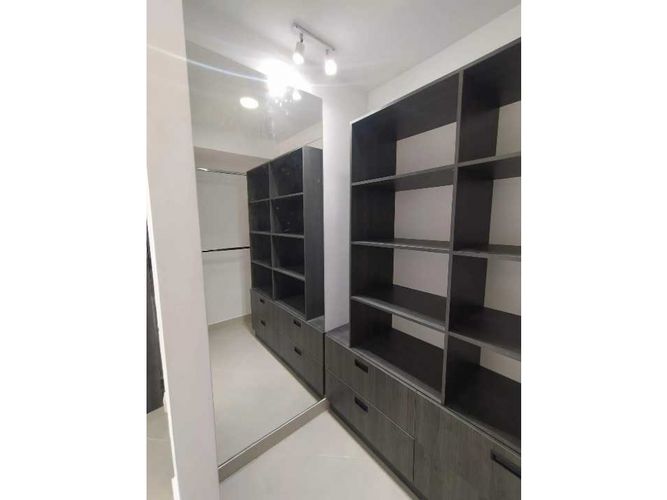 Apartamento de 3 alcobas en venta en Potrerito, Bello, 76 m² · foto 8 de 12