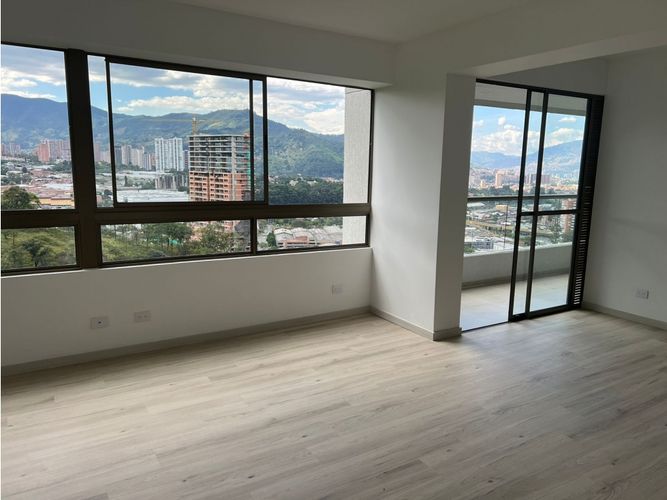 Apartamento de 2 alcobas en venta en Laureles, Medellín, 79 m² · foto 17 de 24