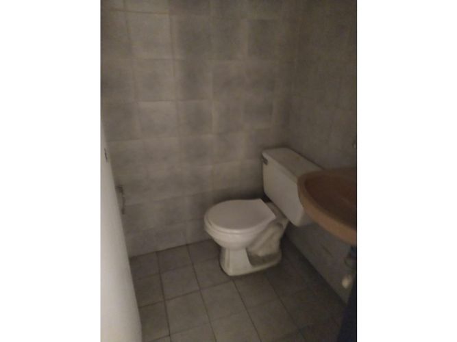 Casa en venta en La Candelaria, Medellín, 290 m² · foto 10 de 13