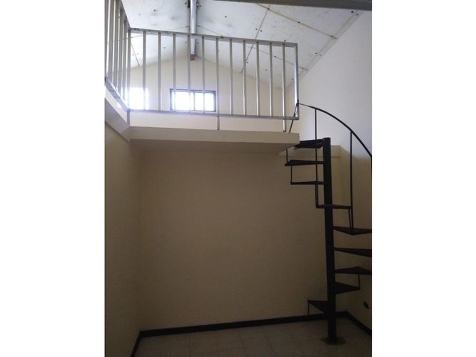 Casa en venta en La Candelaria, Medellín, 290 m² · foto 11 de 13