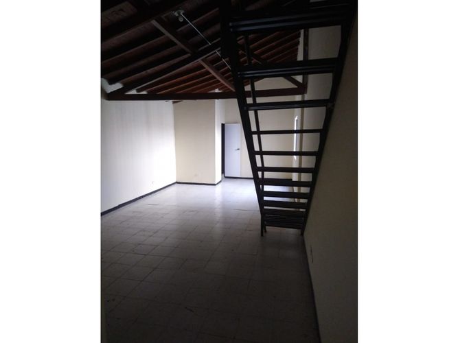 Casa en venta en La Candelaria, Medellín, 290 m² · foto 12 de 13