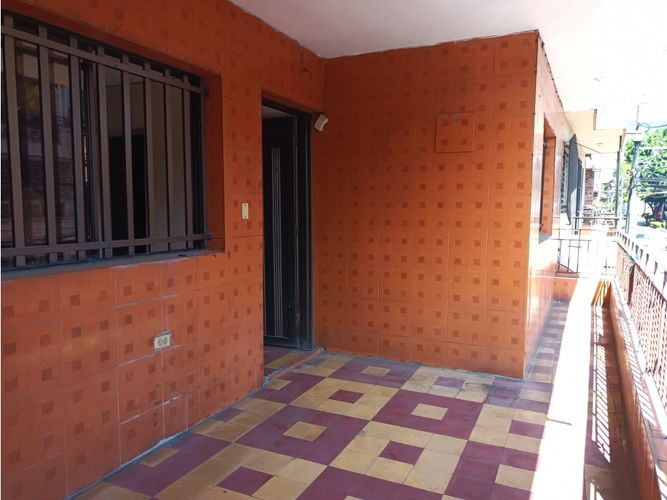 Local en arriendo en La Gloria, Itagüí, 200 m² · foto 2 de 19