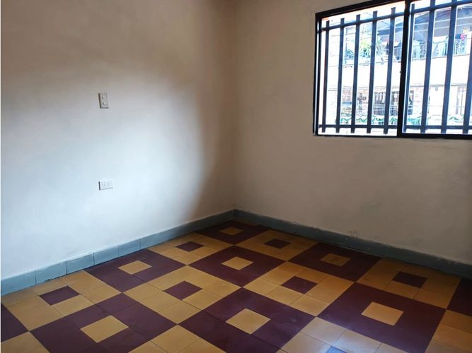 Local en arriendo en La Gloria, Itagüí, 200 m² · foto 6 de 19