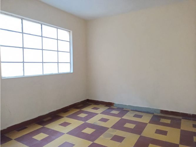 Local en arriendo en La Gloria, Itagüí, 200 m² · foto 8 de 19
