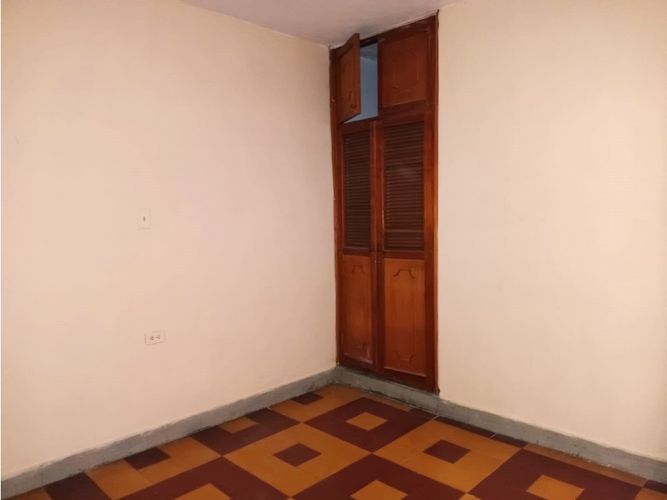 Local en arriendo en La Gloria, Itagüí, 200 m² · foto 9 de 19