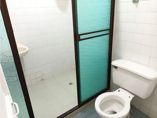 Local en arriendo en La Gloria, Itagüí, 200 m² · foto 17 de 19