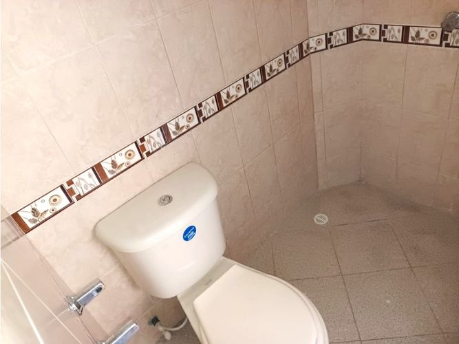 Local en arriendo en La Gloria, Itagüí, 200 m² · foto 18 de 19
