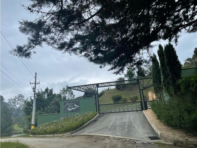 Lote en venta en El Carmen De Viboral, El Carmen de Viboral, 3750 m² · foto 17 de 24