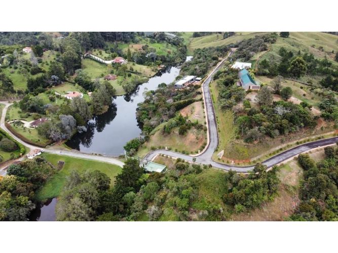 Lote en venta en El Carmen De Viboral, El Carmen de Viboral, 3750 m² · foto 20 de 24