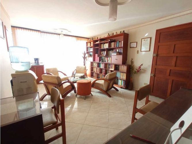 Oficina en arriendo en La Candelaria, Medellín, 38 m² · foto 6 de 10