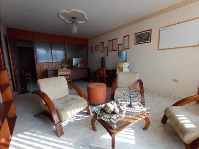 Oficina en arriendo en La Candelaria, Medellín, 38 m² · foto 8 de 10