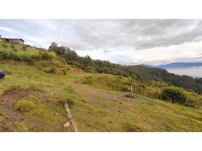 Lote en venta en La Catedral, Envigado, 20062 m² · foto 4 de 14