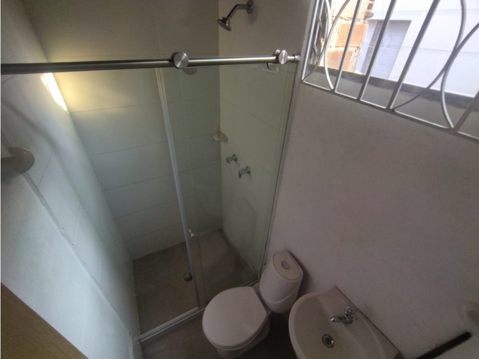 Apartamento en venta en La Milagrosa, Medellín · foto 23 de 24