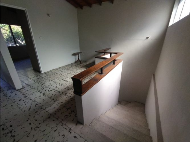 Casa de 4 alcobas en venta en San Benito, Medellín, 134 m² · foto 4 de 24
