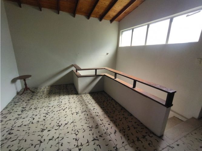 Casa de 4 alcobas en venta en San Benito, Medellín, 134 m² · foto 5 de 24