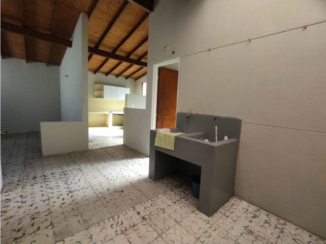 Casa de 4 alcobas en venta en San Benito, Medellín, 134 m² · foto 15 de 24