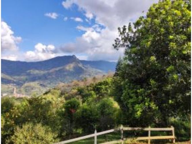 Finca en venta en El Noral, Copacabana, 2500 m² · foto 15 de 18