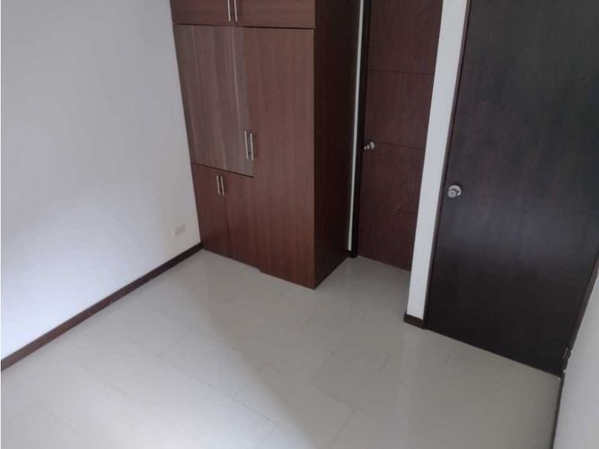 Apartamento de 3 alcobas en arriendo en La Candelaria, Medellín, 66 m² · foto 8 de 12