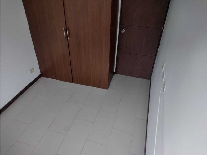 Apartamento de 3 alcobas en arriendo en La Candelaria, Medellín, 66 m² · foto 11 de 12