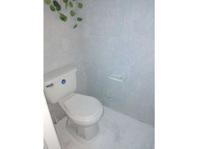 Local en arriendo en Boston, Medellín, 24 m² · foto 5 de 5