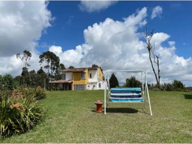 Casa de 5 alcobas en venta en La Primavera, Marinilla, 160 m² · foto 17 de 24