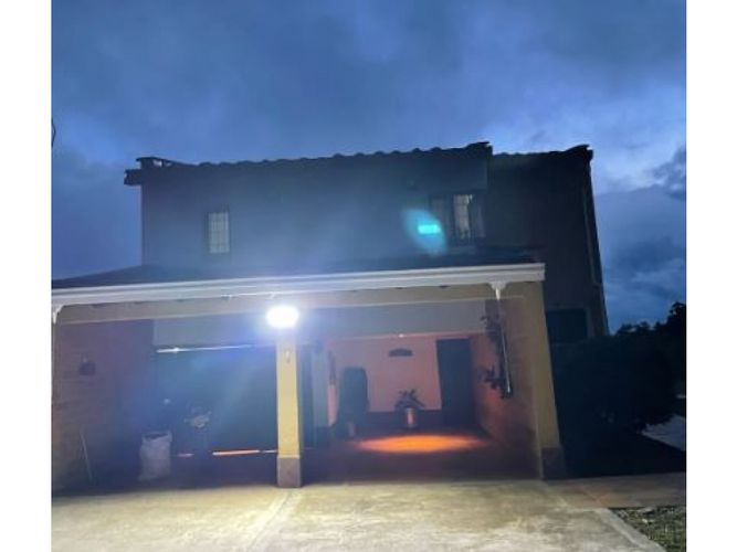 Casa de 5 alcobas en venta en La Primavera, Marinilla, 160 m² · foto 19 de 24