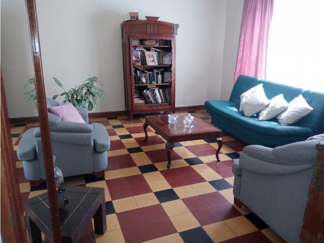 Casa de 4 alcobas en venta en Prado, Medellín, 270 m² · foto 3 de 24